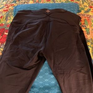 NWT Tommie Copper Women’s Back Support capri leggings, size 3XL, black.